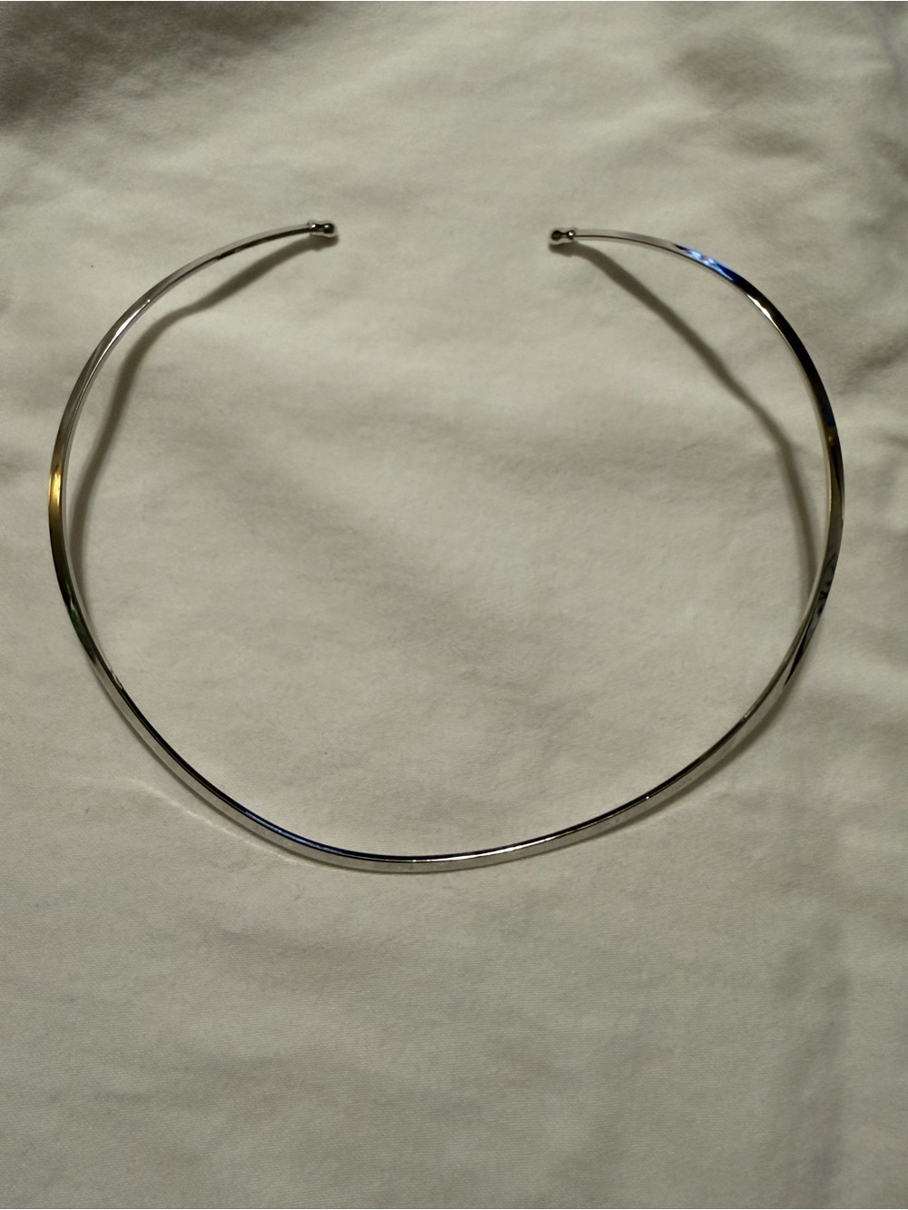 Minimalist Silver Collar Necklace - Modern Choker